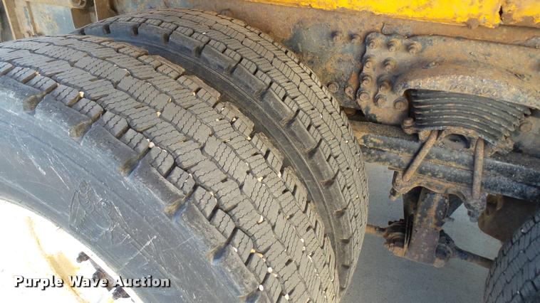 image for item DA1153 2003 Sterling L9500 dump truck