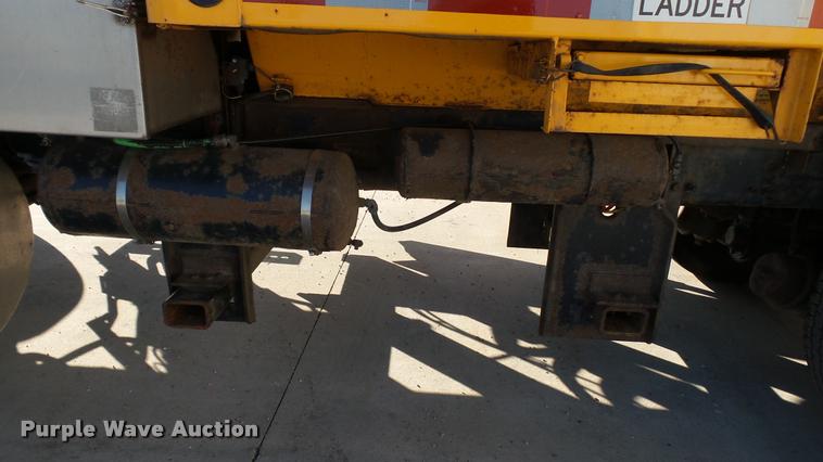 image for item DA1153 2003 Sterling L9500 dump truck