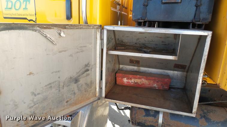 image for item DA1153 2003 Sterling L9500 dump truck