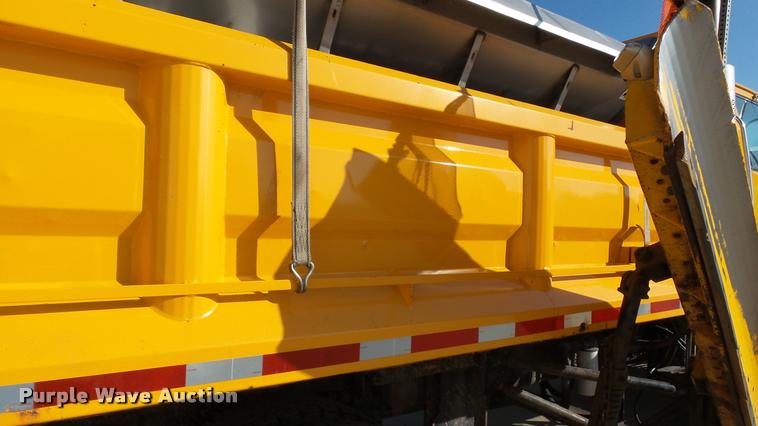 image for item DA1153 2003 Sterling L9500 dump truck