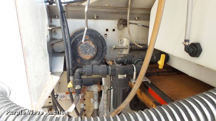 image for item DA1153 2003 Sterling L9500 dump truck