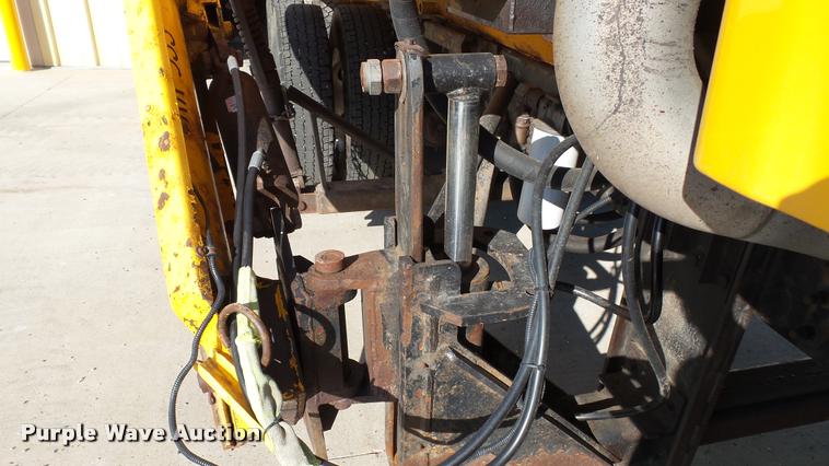 image for item DA1153 2003 Sterling L9500 dump truck