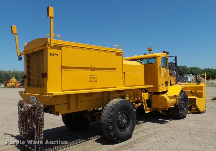 image for item DB9328 1988 Oshkosh W700-15-R snow blower truck