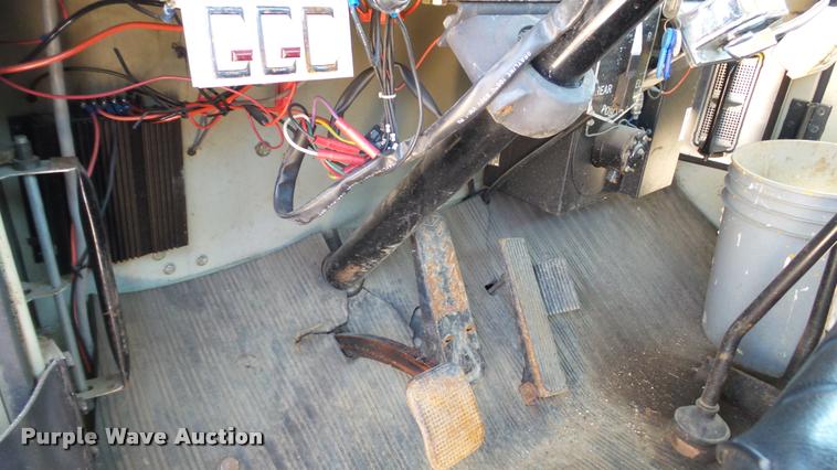 image for item DB9328 1988 Oshkosh W700-15-R snow blower truck