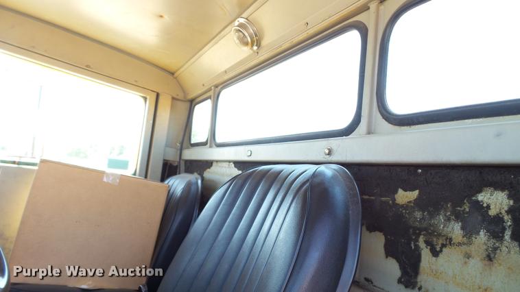 image for item DB9328 1988 Oshkosh W700-15-R snow blower truck