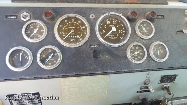 image for item DB9328 1988 Oshkosh W700-15-R snow blower truck