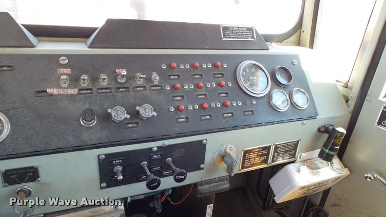 image for item DB9328 1988 Oshkosh W700-15-R snow blower truck