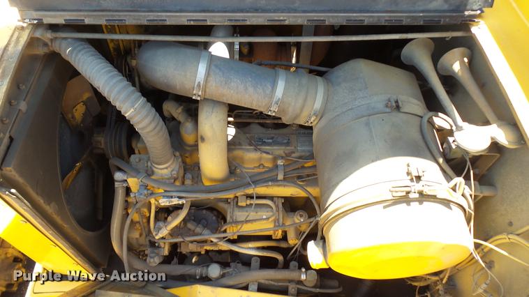 image for item DB9328 1988 Oshkosh W700-15-R snow blower truck