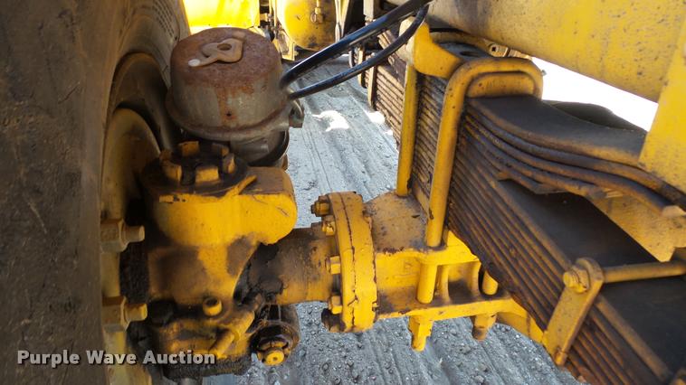 image for item DB9328 1988 Oshkosh W700-15-R snow blower truck