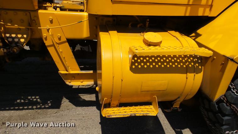 image for item DB9328 1988 Oshkosh W700-15-R snow blower truck