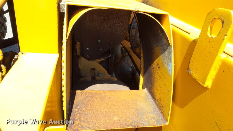 image for item DB9328 1988 Oshkosh W700-15-R snow blower truck