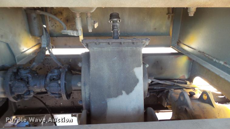 image for item DB9328 1988 Oshkosh W700-15-R snow blower truck