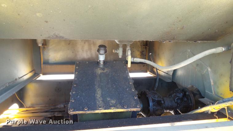 image for item DB9328 1988 Oshkosh W700-15-R snow blower truck