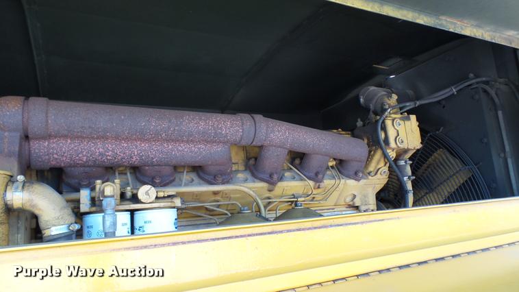 image for item DB9328 1988 Oshkosh W700-15-R snow blower truck