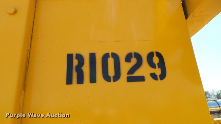 image for item DB9328 1988 Oshkosh W700-15-R snow blower truck