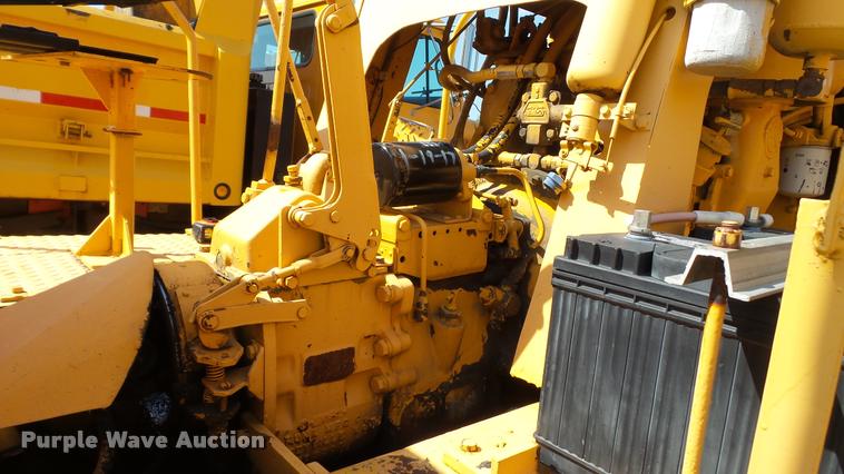 image for item DB9330 1982 Ferguson SP912 pneumatic roller