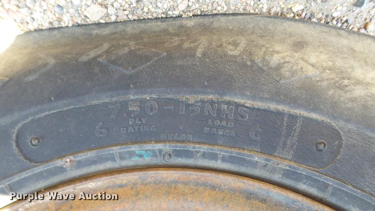 image for item DB9330 1982 Ferguson SP912 pneumatic roller