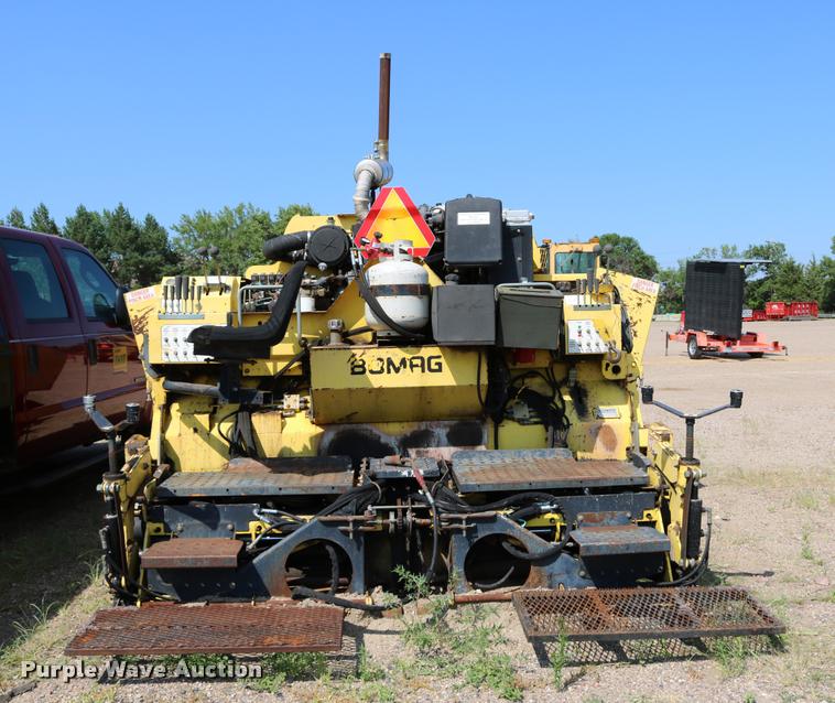 image for item DB9332 2006 Bomag paver