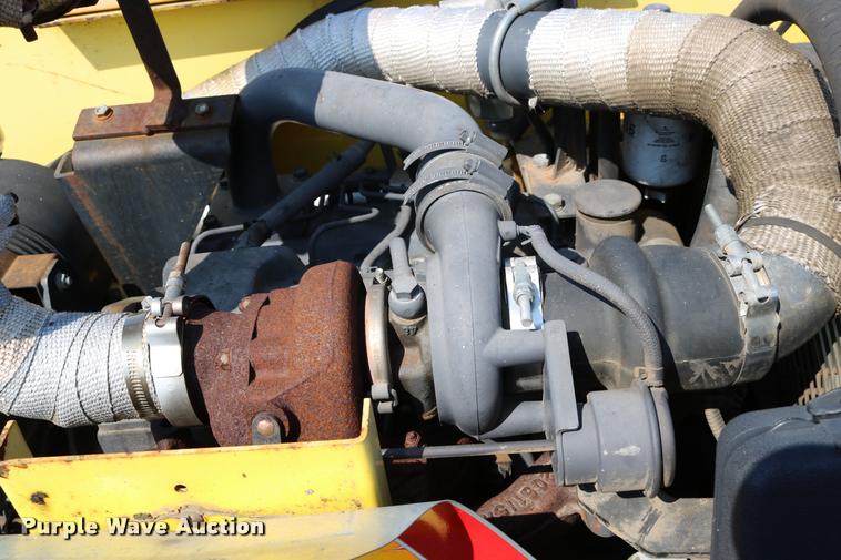 image for item DB9332 2006 Bomag paver