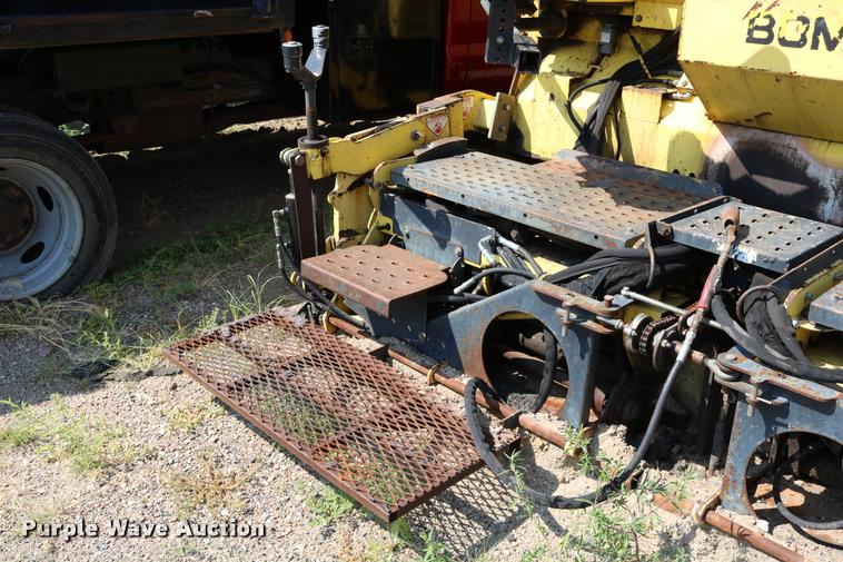 image for item DB9332 2006 Bomag paver