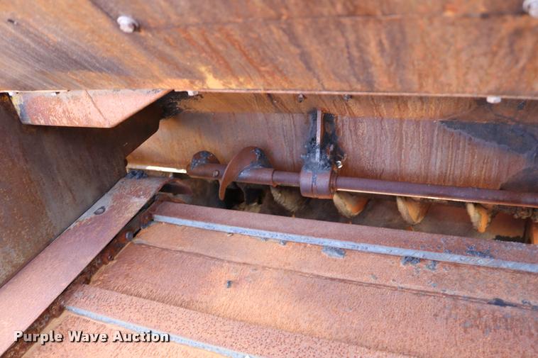 image for item DB9332 2006 Bomag paver