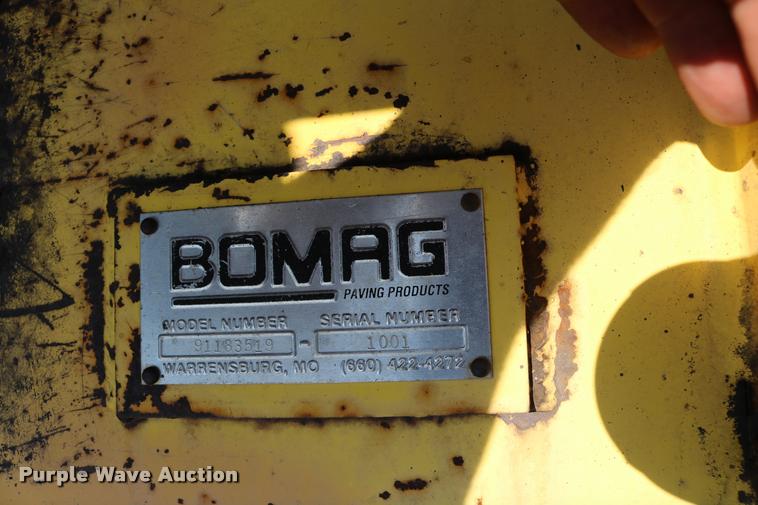 image for item DB9332 2006 Bomag paver