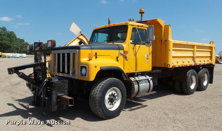 image for item DB9341 1998 International 2554 dump truck