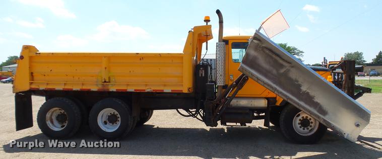 image for item DB9341 1998 International 2554 dump truck