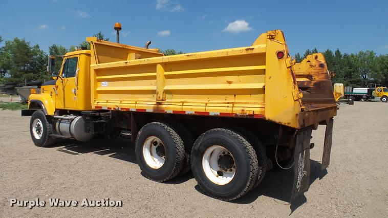 image for item DB9341 1998 International 2554 dump truck