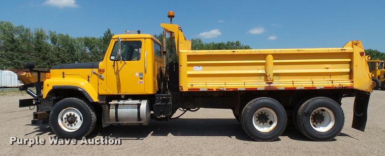 image for item DB9341 1998 International 2554 dump truck