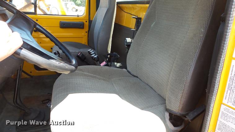 image for item DB9341 1998 International 2554 dump truck