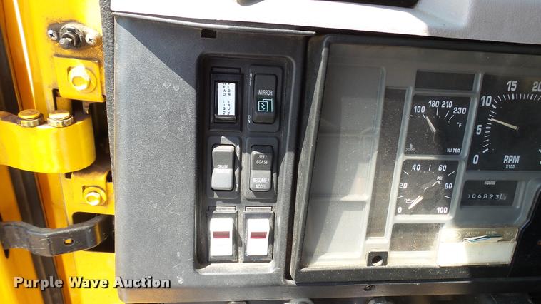 image for item DB9341 1998 International 2554 dump truck