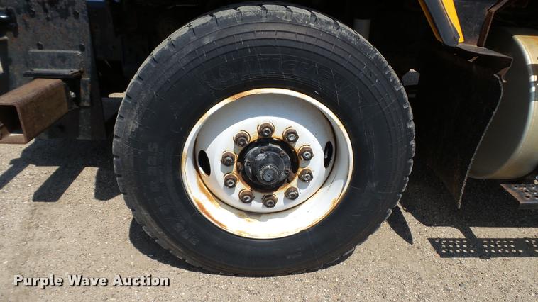 image for item DB9341 1998 International 2554 dump truck