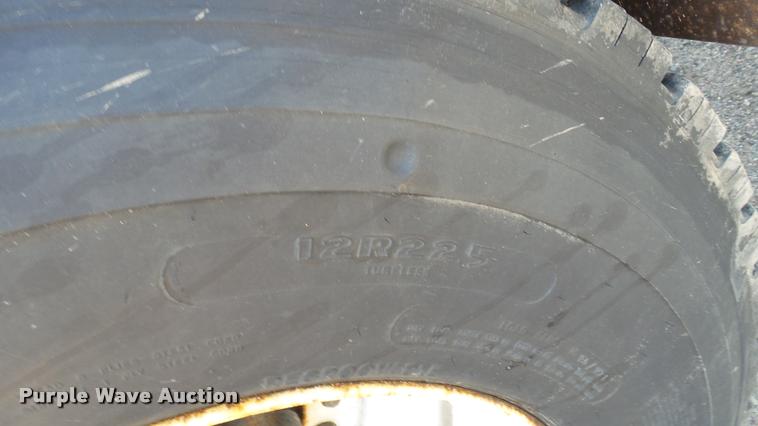 image for item DB9341 1998 International 2554 dump truck