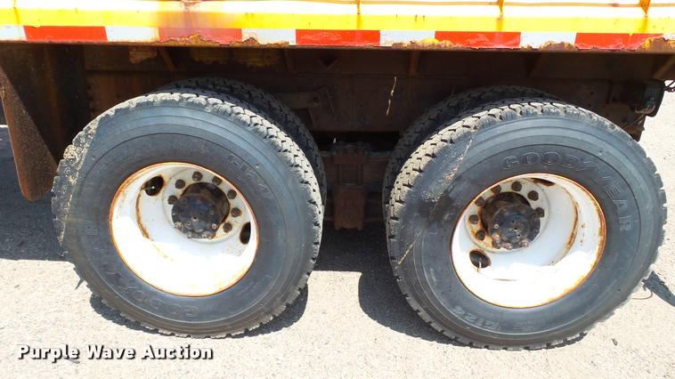 image for item DB9341 1998 International 2554 dump truck