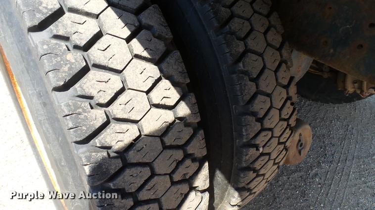 image for item DB9341 1998 International 2554 dump truck