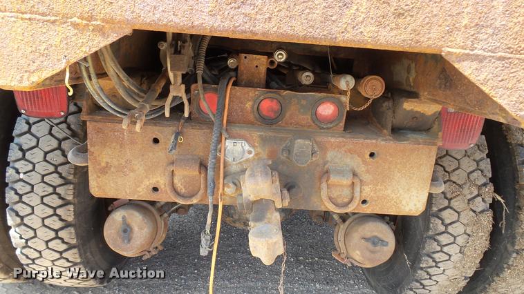 image for item DB9341 1998 International 2554 dump truck