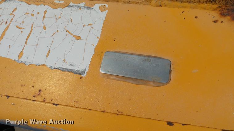 image for item DB9341 1998 International 2554 dump truck