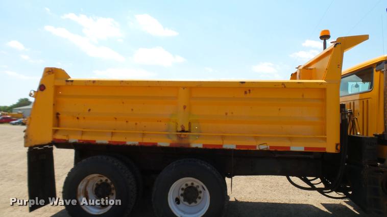image for item DB9341 1998 International 2554 dump truck