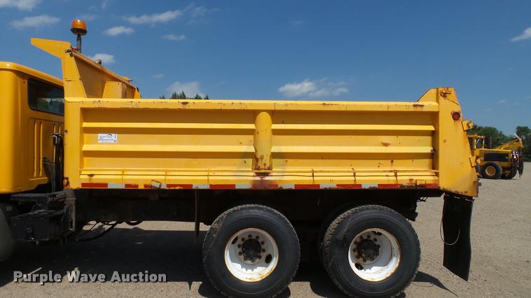 image for item DB9341 1998 International 2554 dump truck