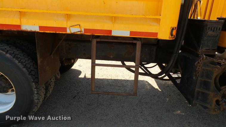 image for item DB9341 1998 International 2554 dump truck