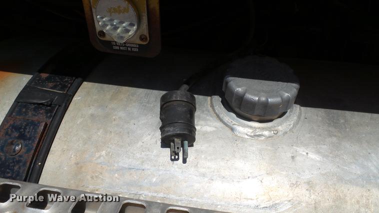 image for item DB9341 1998 International 2554 dump truck