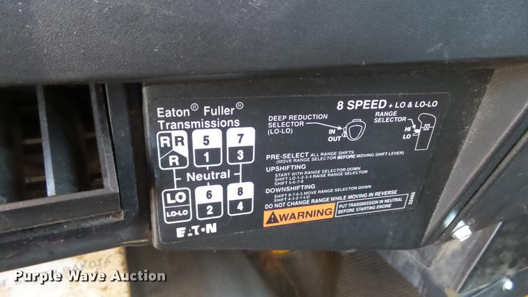 image for item DB9343 2001 International F2554 dump truck