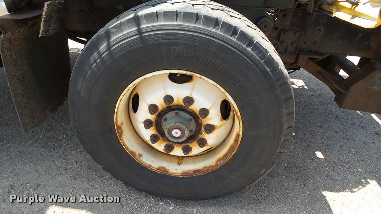 image for item DB9343 2001 International F2554 dump truck