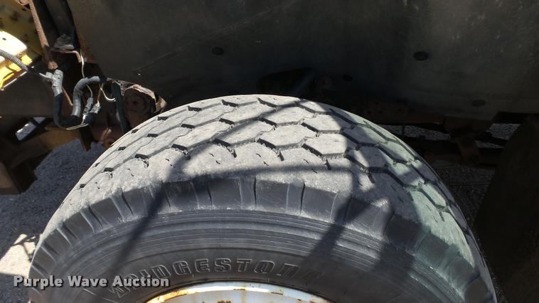 image for item DB9343 2001 International F2554 dump truck