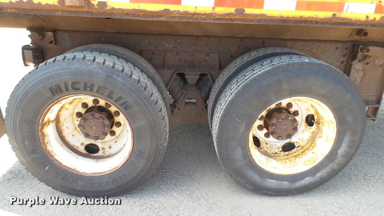 image for item DB9343 2001 International F2554 dump truck