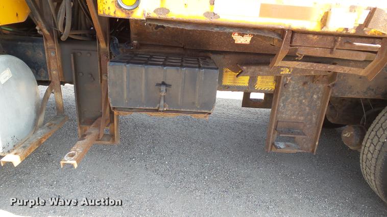 image for item DB9343 2001 International F2554 dump truck