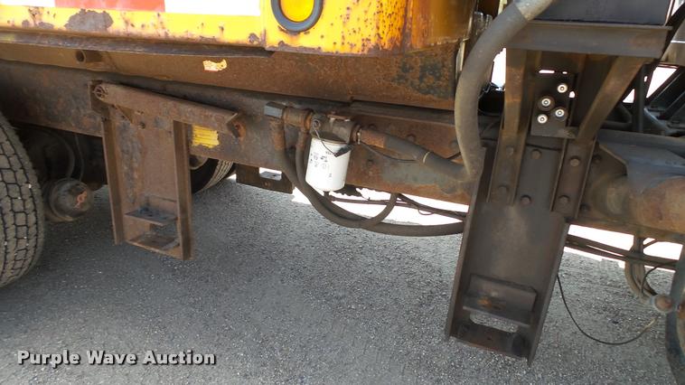 image for item DB9343 2001 International F2554 dump truck