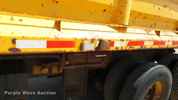 image for item DB9343 2001 International F2554 dump truck