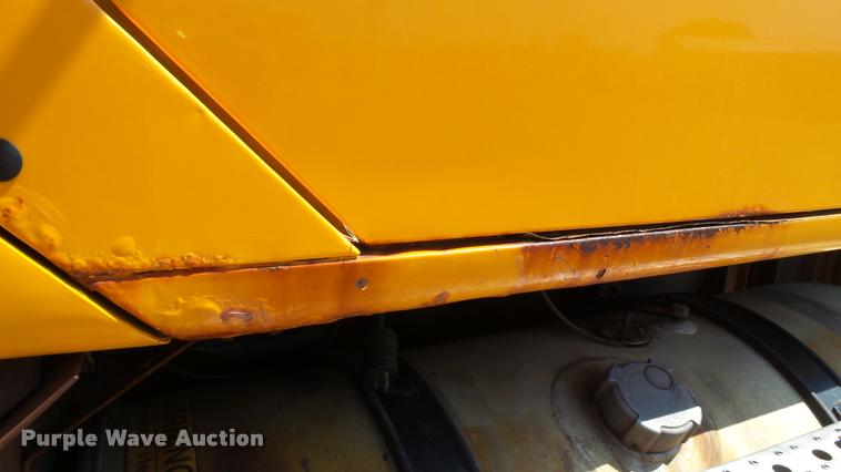 image for item DB9343 2001 International F2554 dump truck